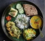 Pure veg and deshi ghee se bana huaa khana