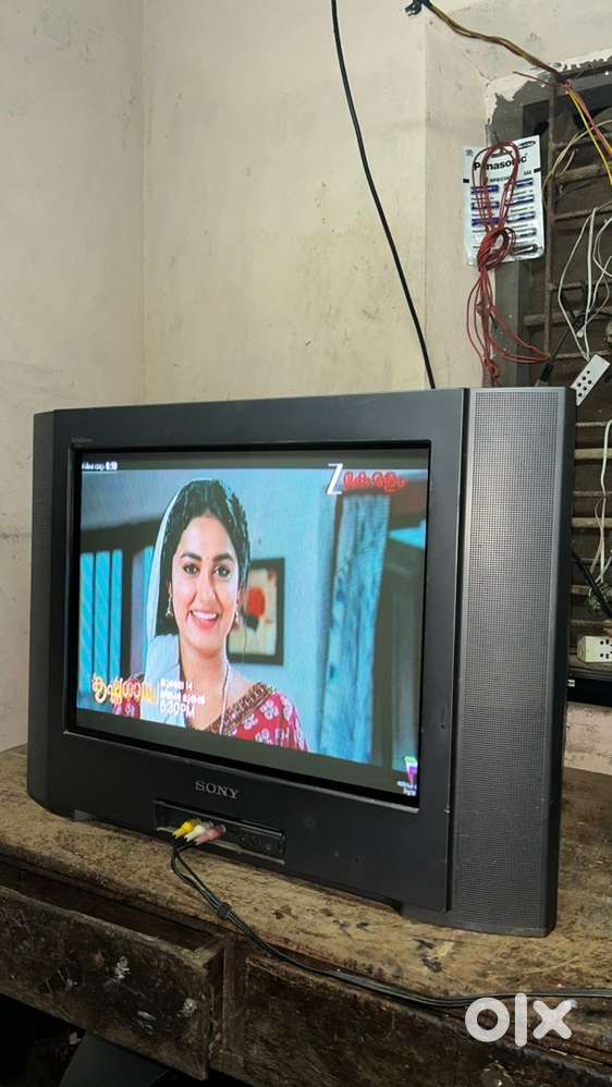 RS.1000 Muthal all model used working condition CRT TV Available