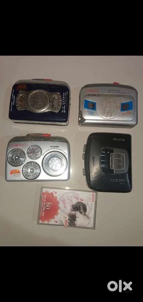 Sony, aiwa, philip's, radio cassette tapes player