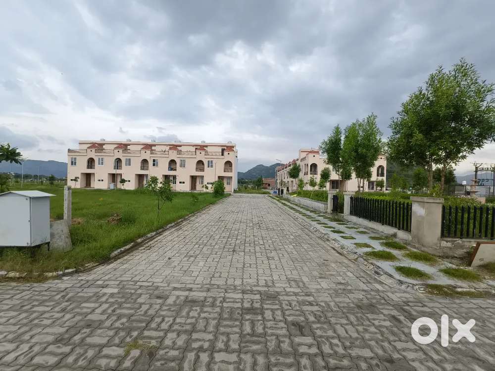 प्लॉट्स बुक करे अब रिसोर्ट वाली लाइफस्टाइल मै!