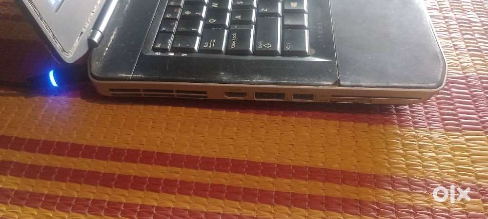 DELL laptop windows 10 i3 7Generation