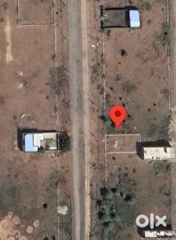 Bulider size plot ke samne 80 fit road best coloney