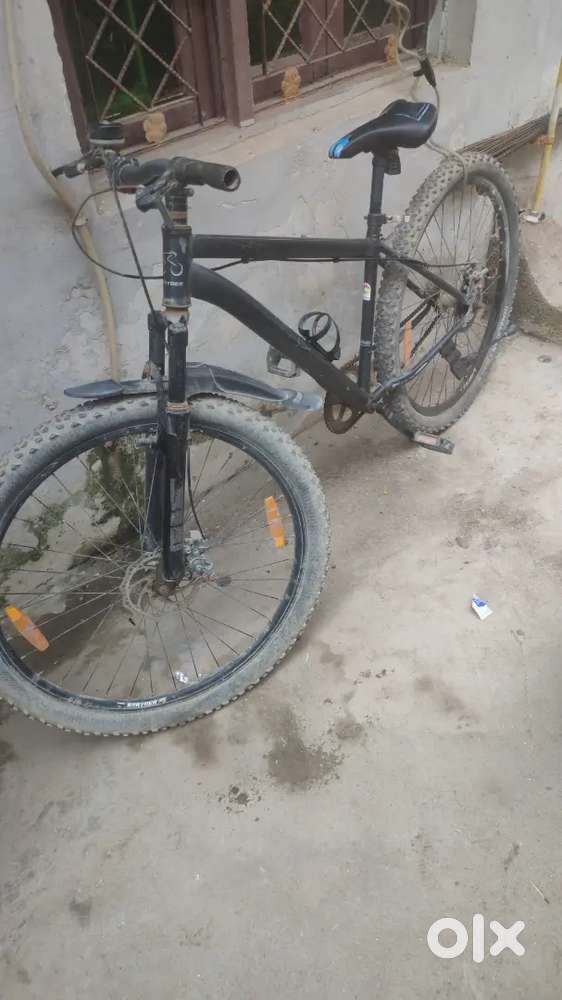 Oxygen stainless steel bicycle.. in good condition on affordable price