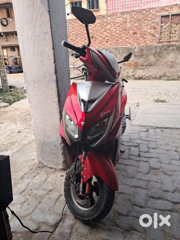 I am interest to sale good condition 4 battery