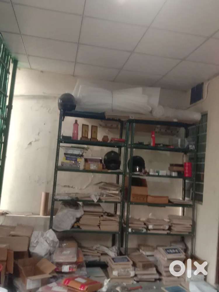 Photo frame banana aur packing ke liye helper required (male/female)