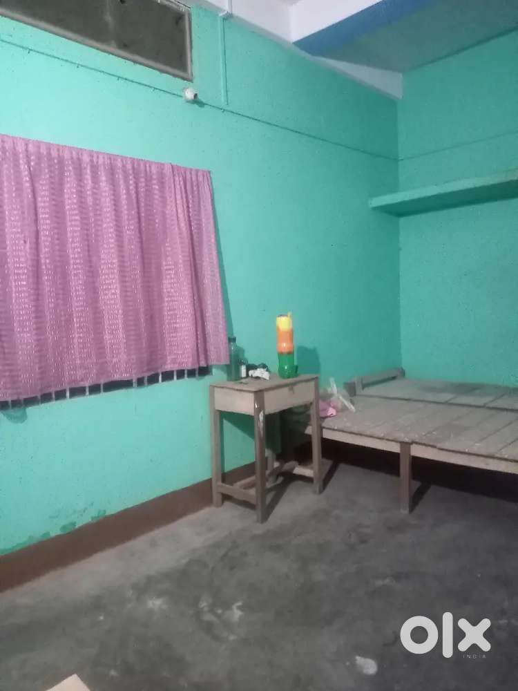 Rent room for girls
