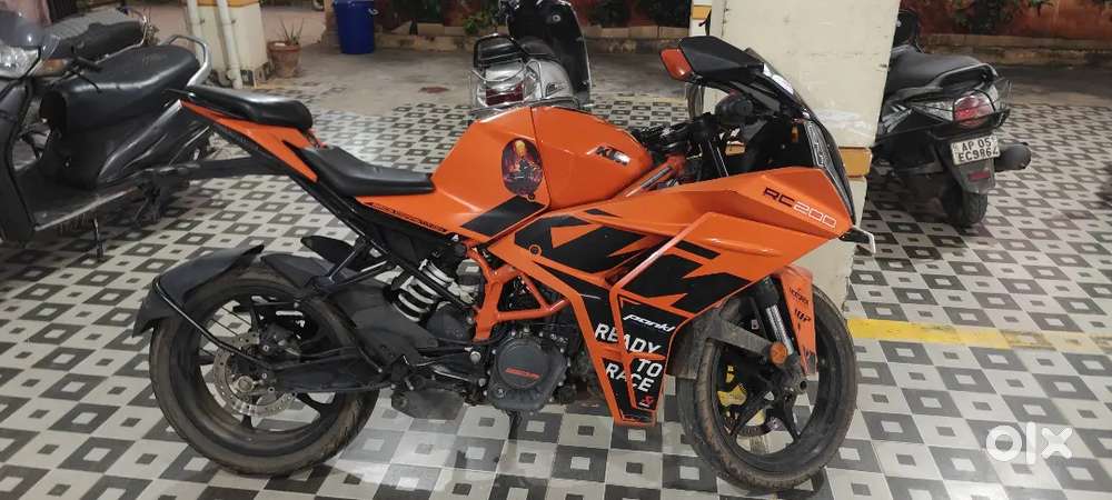 KTM RC 200 SUPER CONDITION SHOWROOM TRACK