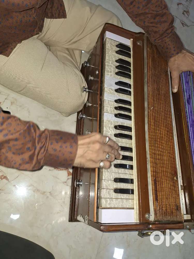 Harmonium German jubilate Bass male 2lines