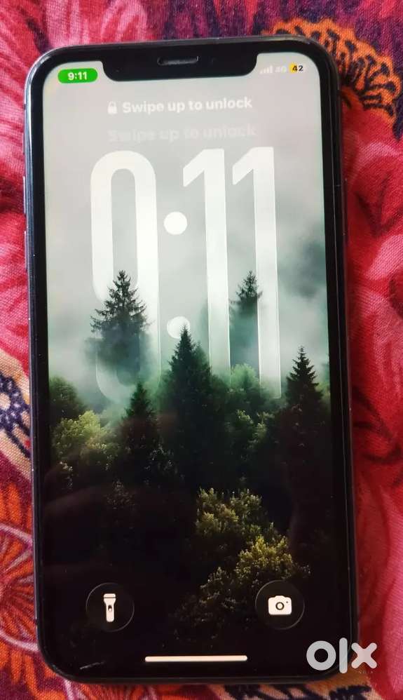 Iphone 11 black color