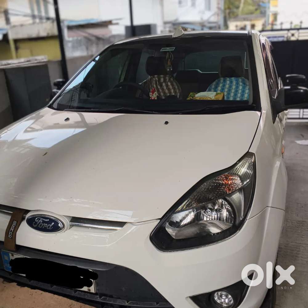 Showroom condition Figo For sale in Trivandrum