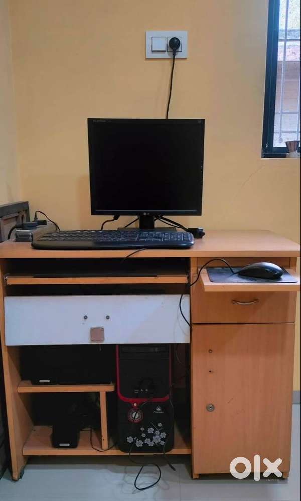 LG computer in excellent working condition (Price is negotiable)