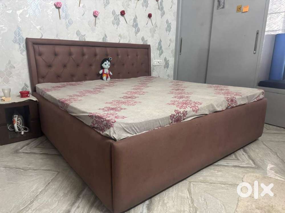Bed king size