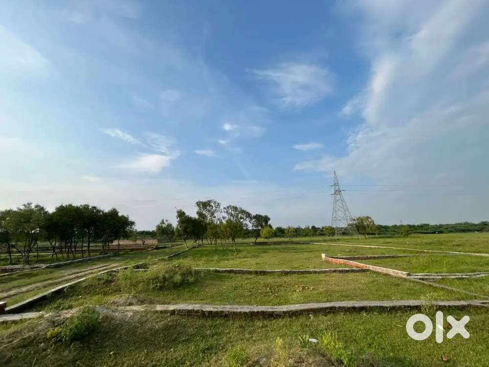 Premium plots & investmemt plot also Available