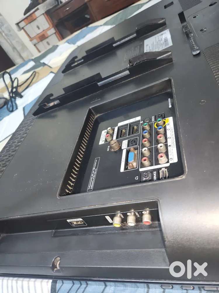 samsung 32 inch LCD TV