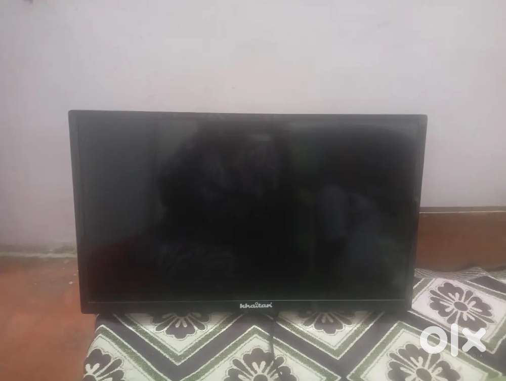 Khaitan plane led tv