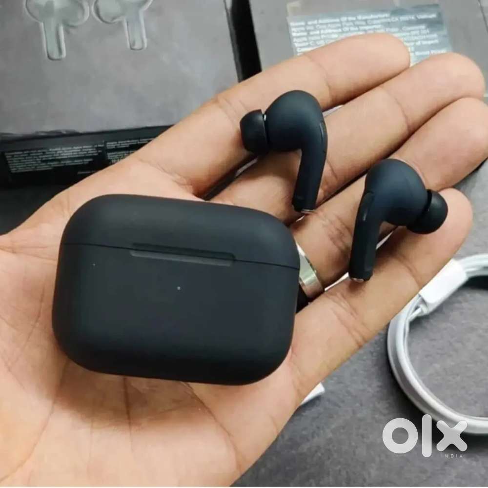 Black Earbuds