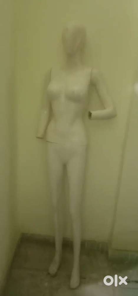 Women's dummy