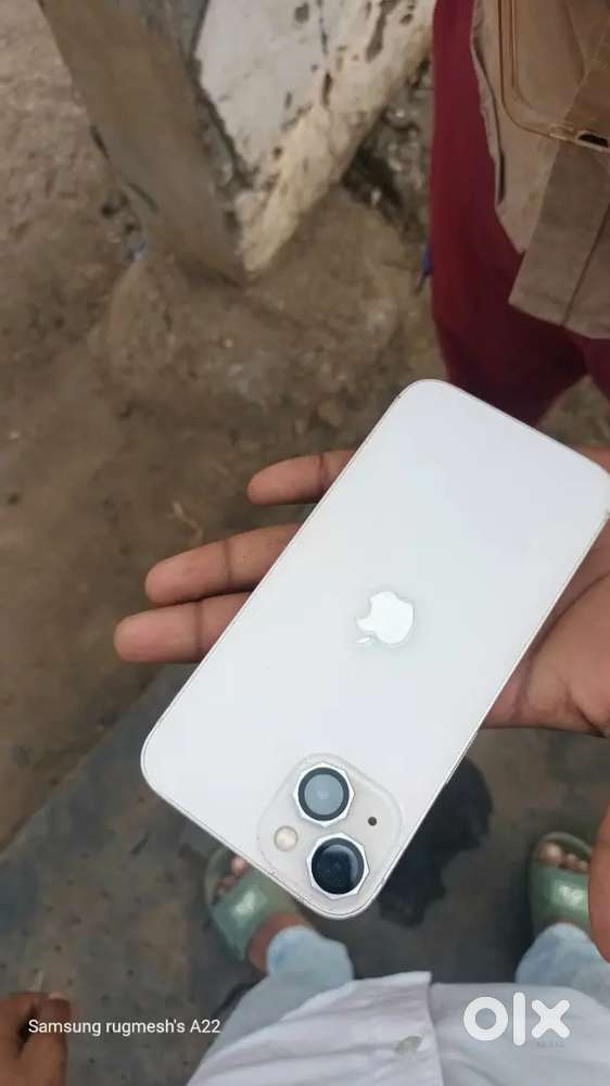 I phone 13 white colour
