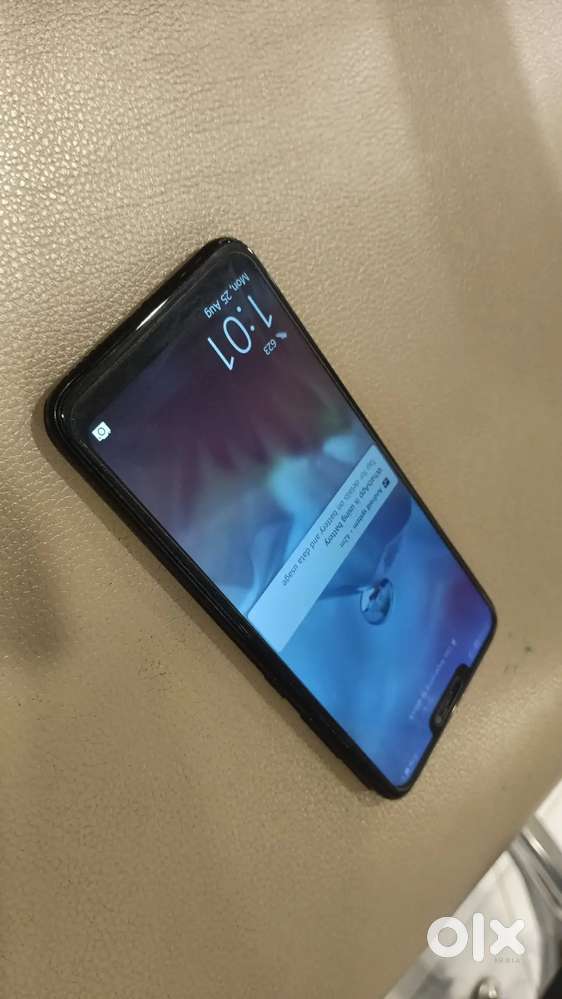 Honor 8C model