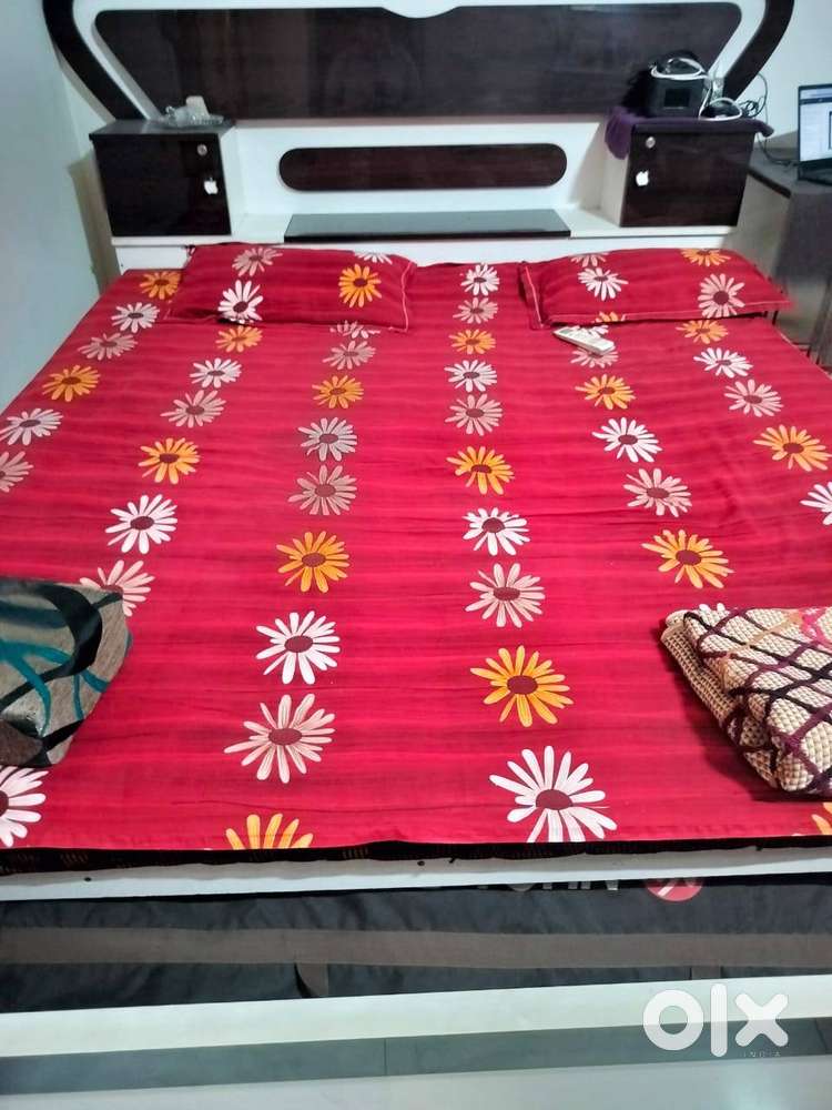 Double Bed 6x7 size