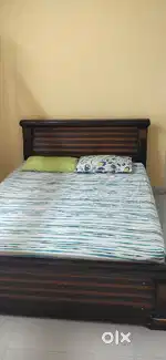 Queen size cot with bed for sale