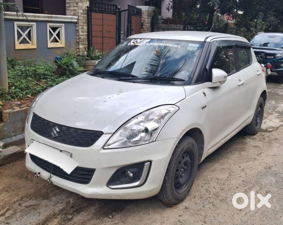 Maruti Suzuki Swift VXI Optional, 2016, Petrol