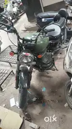 Royal enfield meteor 350 fireball matt green and black