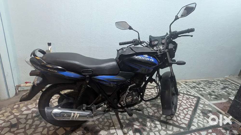Bajaj Discover 125 drum is for sale in good condition 28000