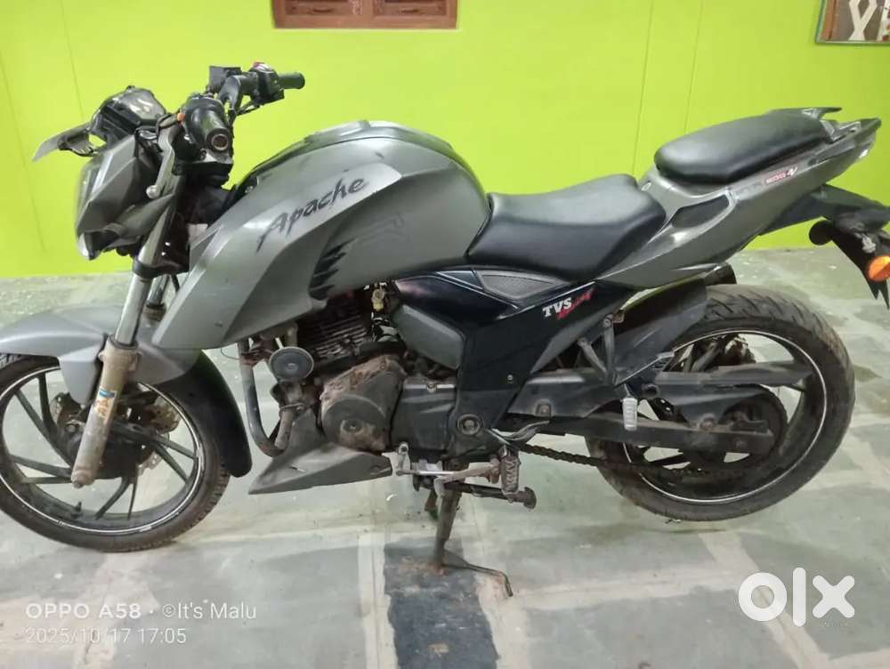 TVS APACHE RTR 2004V ; MODEL 2017; SELF ALLOY DIGITAL METER FRONT DISC