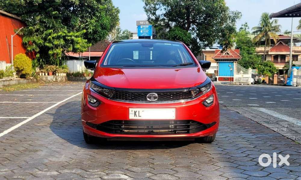 Tata Altroz XZA Plus (O) (S), 2024, Petrol