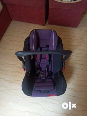 Luvlap car seat,very comfortableCondition -hardly usedCan be easily used in car or suitable to carry...