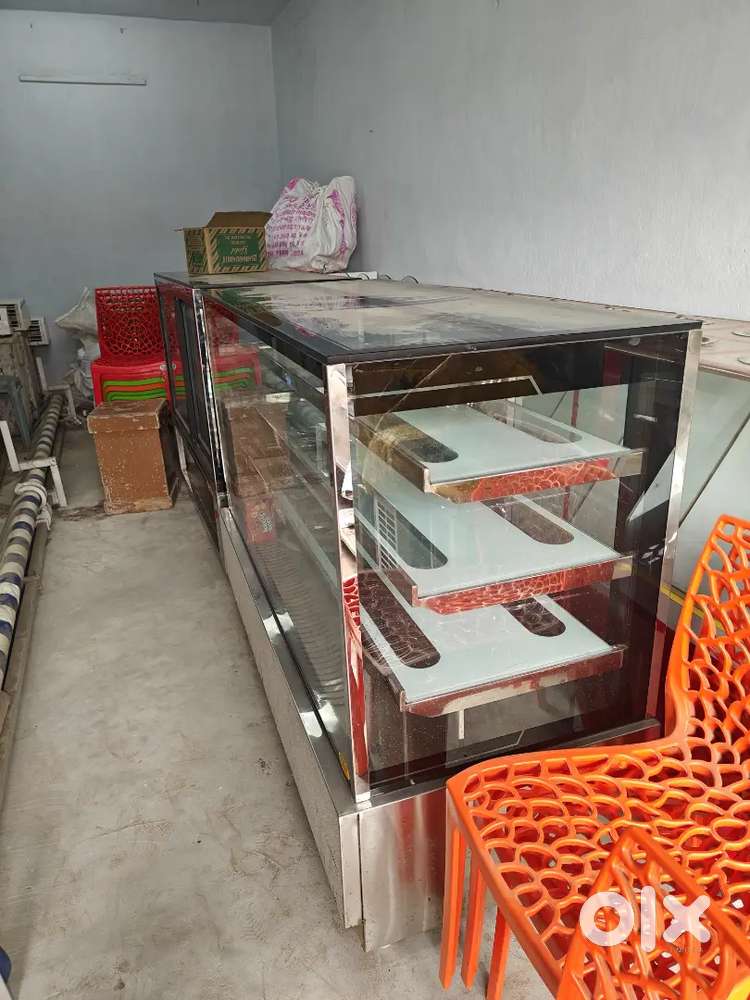 Hotel items and bakery items