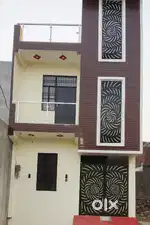 गेटेड सोसाइटी में 50 गज का नया बना मकान