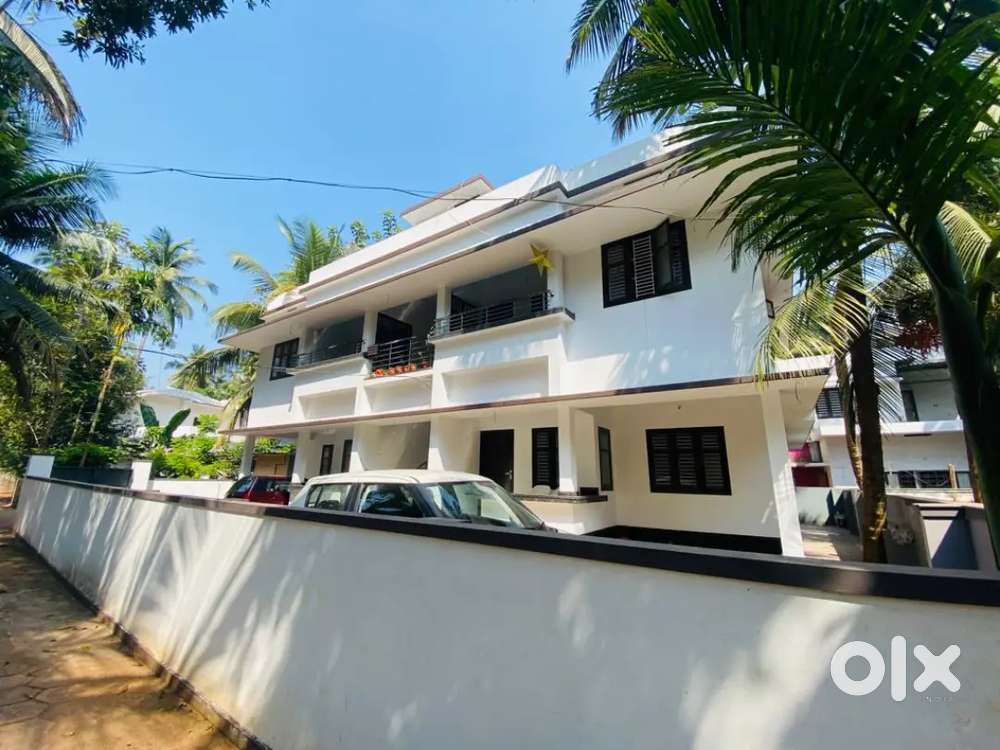 Tiled floor,well water content Address minnus flat  near idumuzhikkal