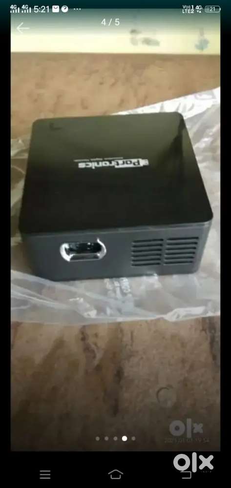 P0rtronics projector