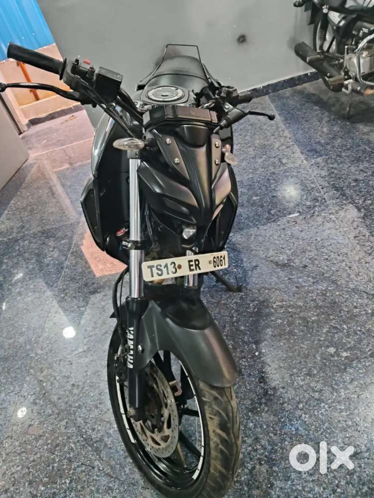Yamaha MT15 2020 registration black color in showroom condition