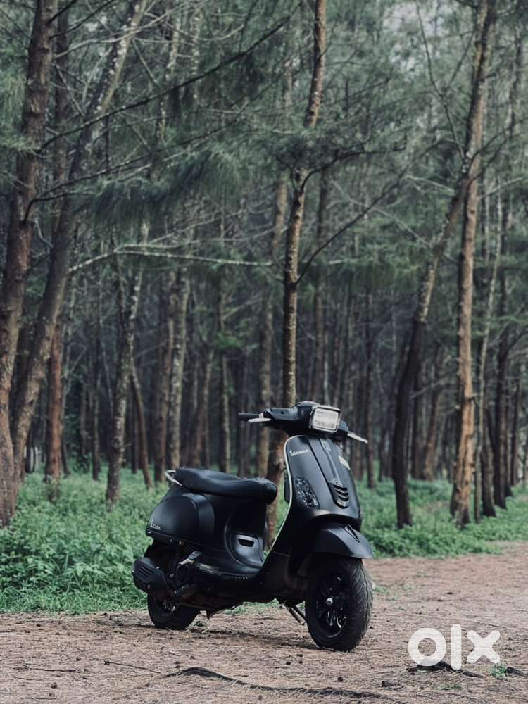 vespa bs6 150 maat black