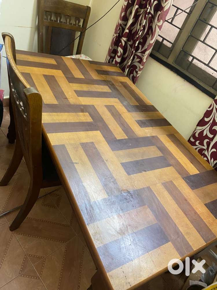 Wooden Dinning Table