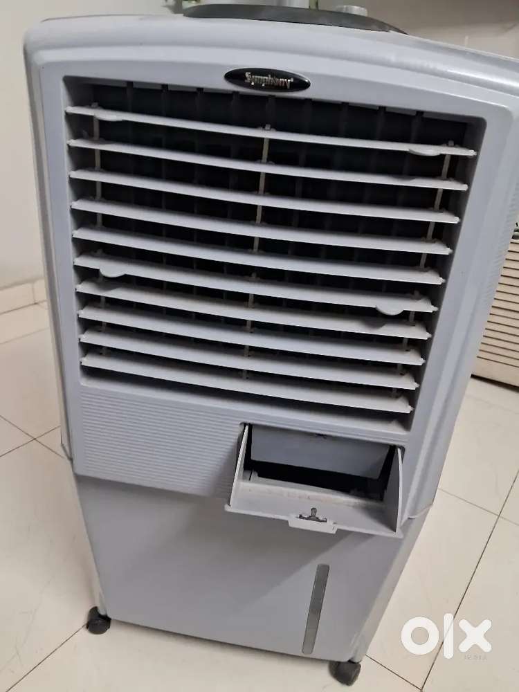 Symphony HiFlo 27 Litres Room Air Cooler with i-Pure Technology
