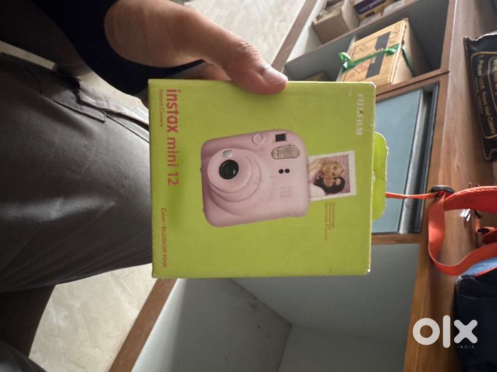 Instax mini 11 camera
