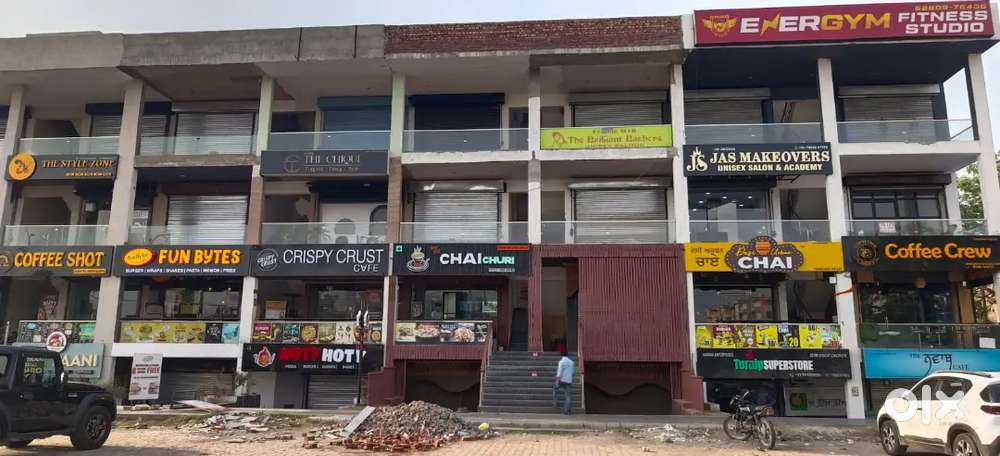 Highway-Facing Showroom  Pre-Rented to Operational Brand “Chai Churi