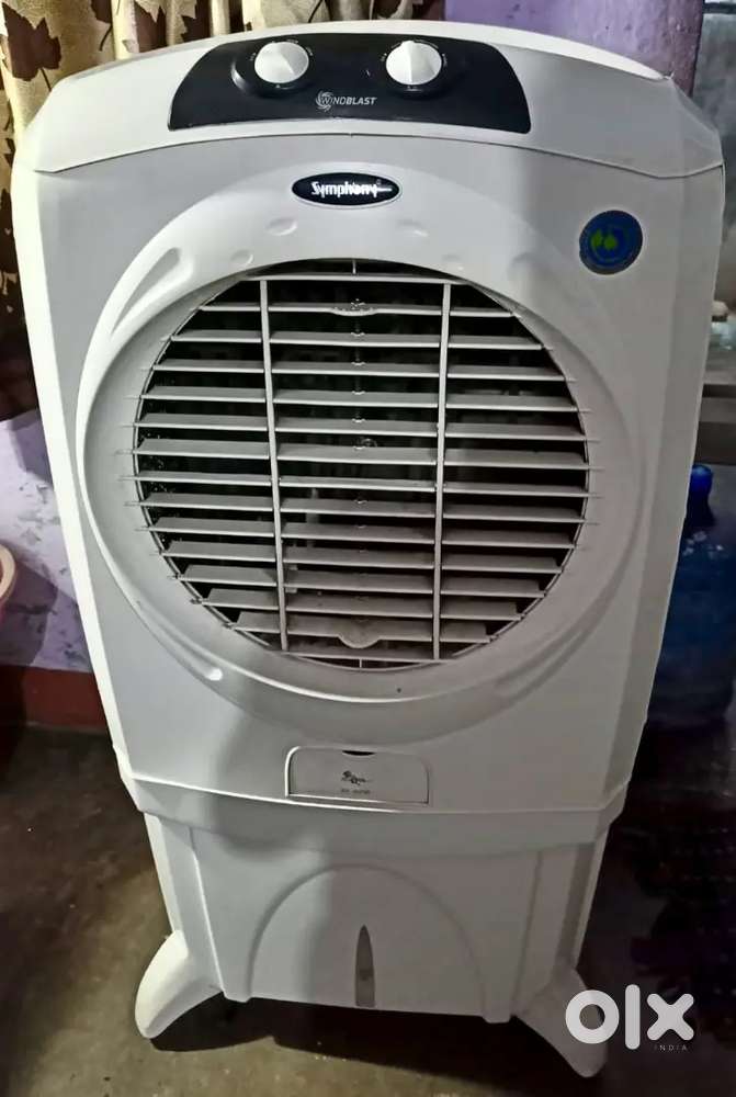 Symphony 95 lit cooler in new condition