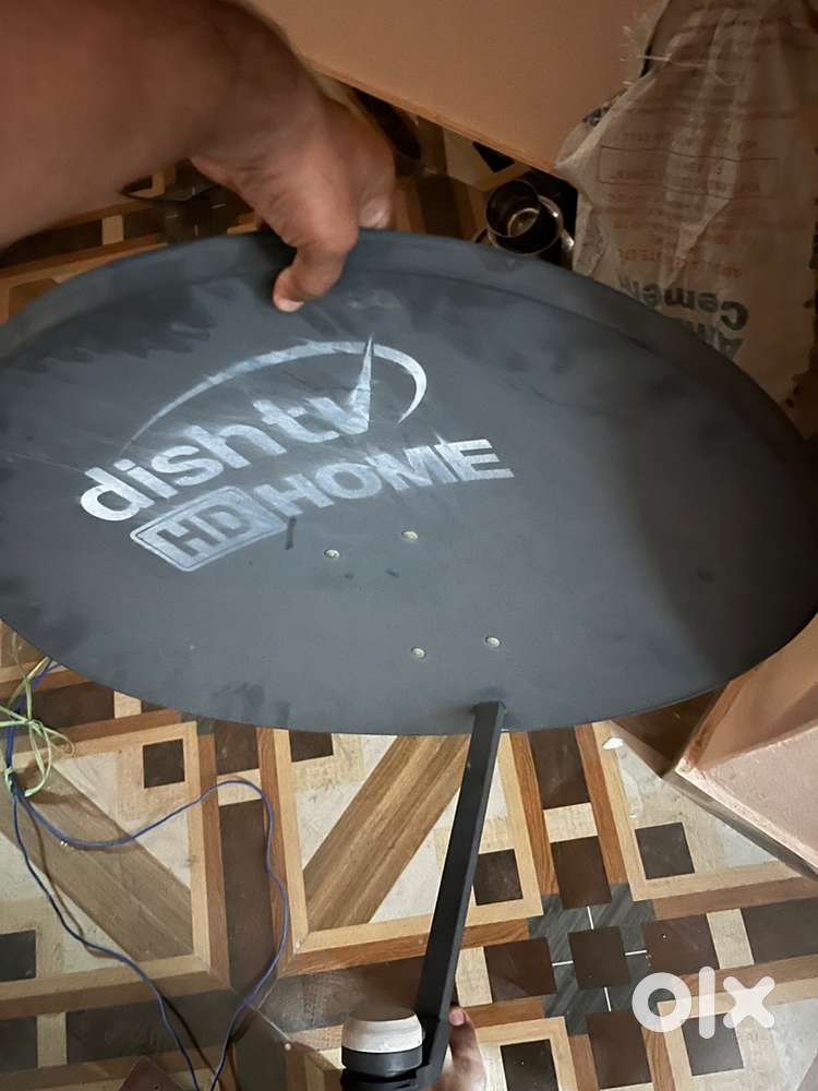 Philips colour tv mint condition with dishtv new antena