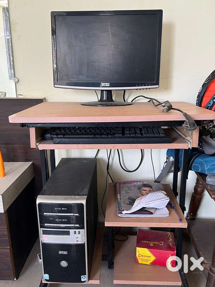 INTEX Dekstop computer with Table