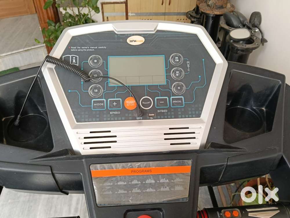 Rpm fitness Motorized tredmill - excellent condition , barely used