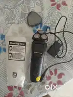 Phillips wet and dry shaving machine