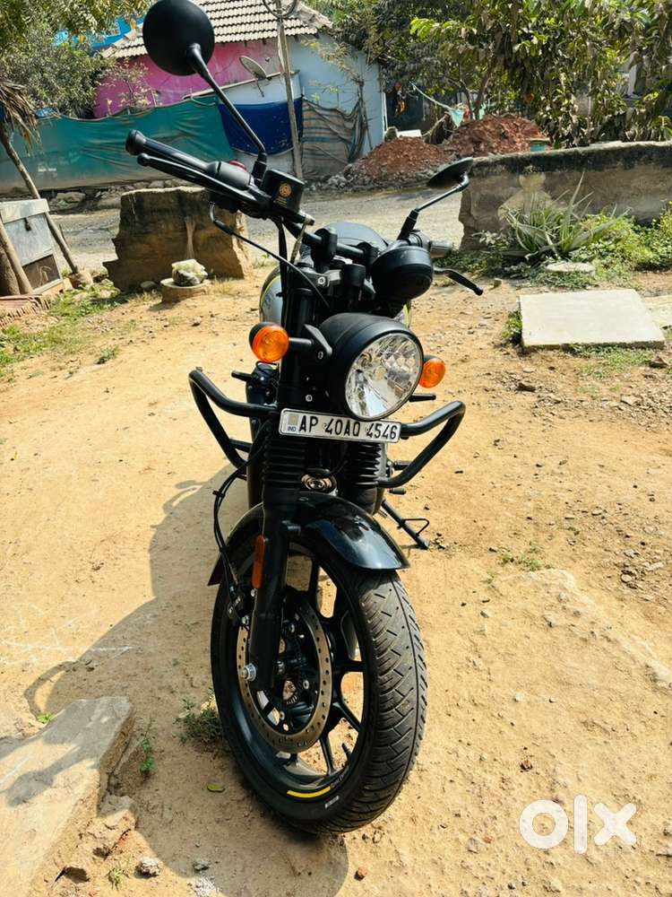 Royal Enfield Hunter 350 - 2024 Model 12,000 KMS