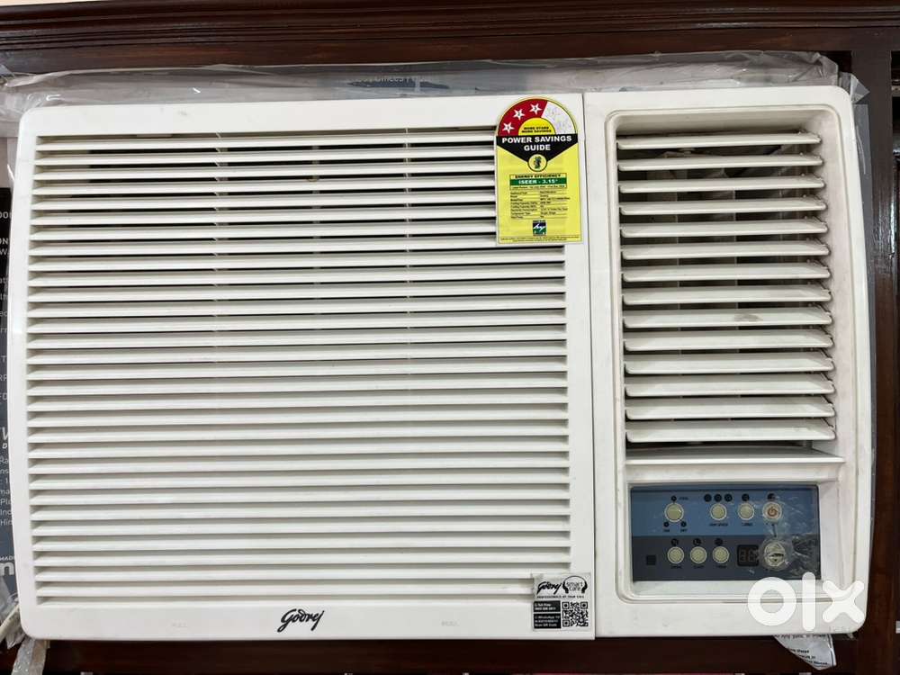 Godrej 3 star window ac 1.5 ton, new condition just 2 years old