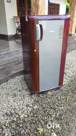 Less used good condition fridge