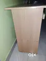 Computer  table
